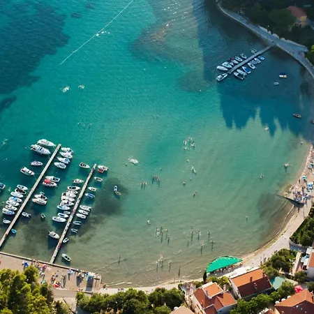 696-8 For 2+2 Pers. In Apartament Lopar