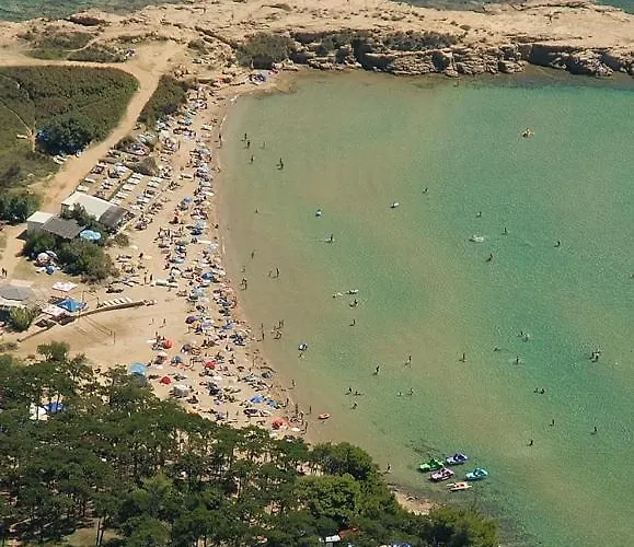 696-8 For 2+2 Pers. In Apartament Lopar